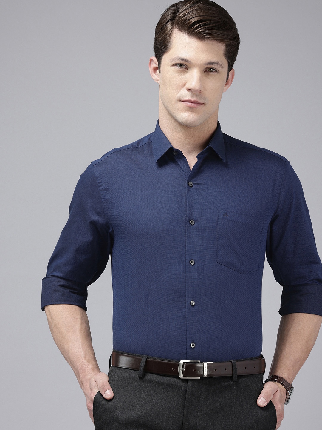 

Arrow Pure Cotton Self Design Manhattan Slim Fit Opaque Formal Shirt, Navy blue