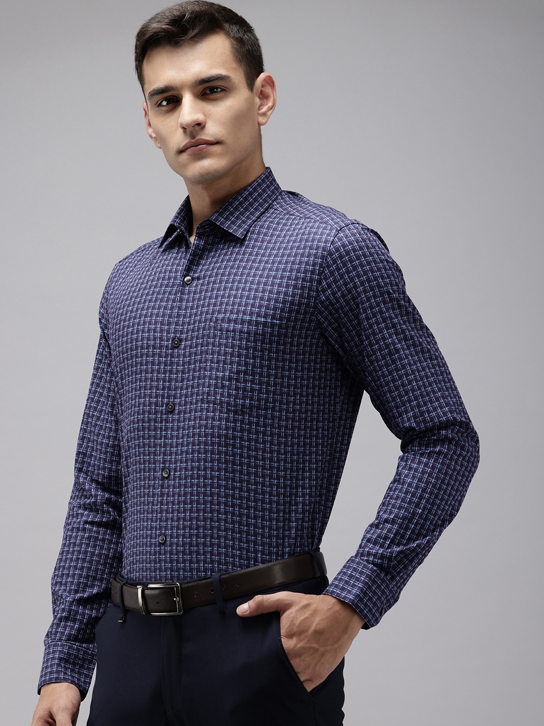 

Arrow Pure Cotton Manhattan Slim Fit Checked Formal Shirt, Navy blue