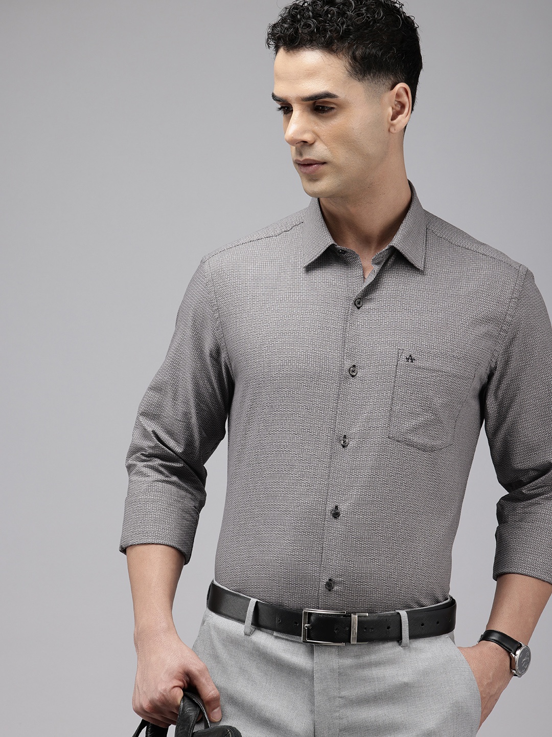 

Arrow Pure Cotton Manhattan Slim Fit Self-Design Geometric Formal Shirt, Grey