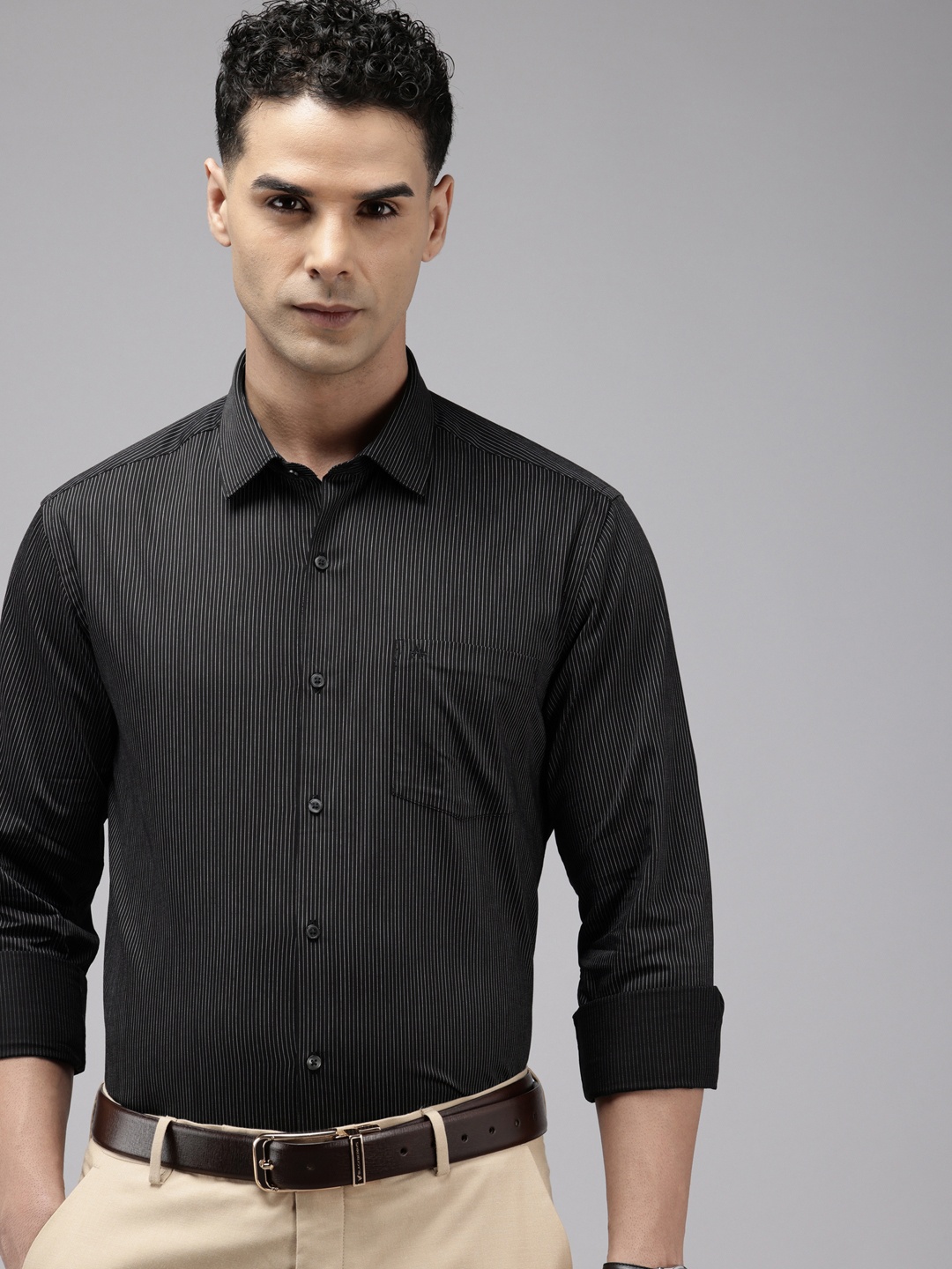 

Arrow Manhattan Slim Fit Striped Pure Cotton Formal Shirt, Black