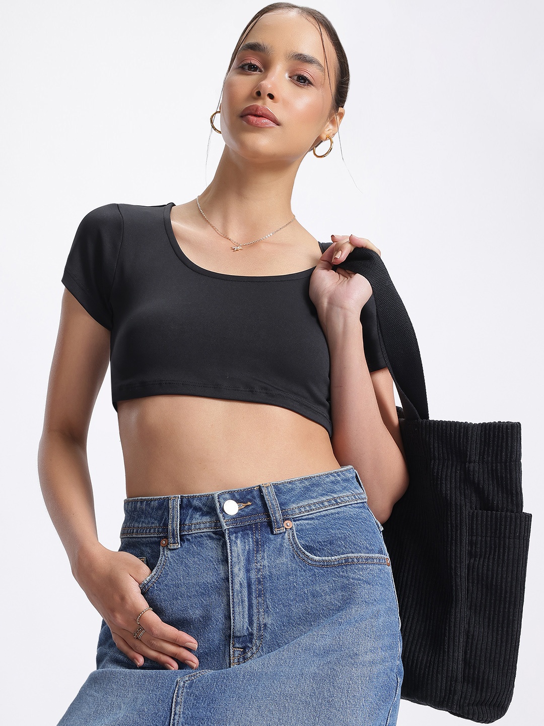 

glitchez Scoop Neck Crop Top, Black