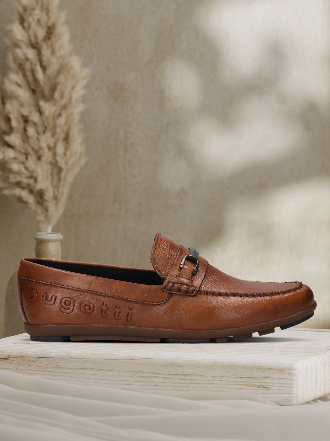 

Bugatti Men Leather Driving Shoes, Tan