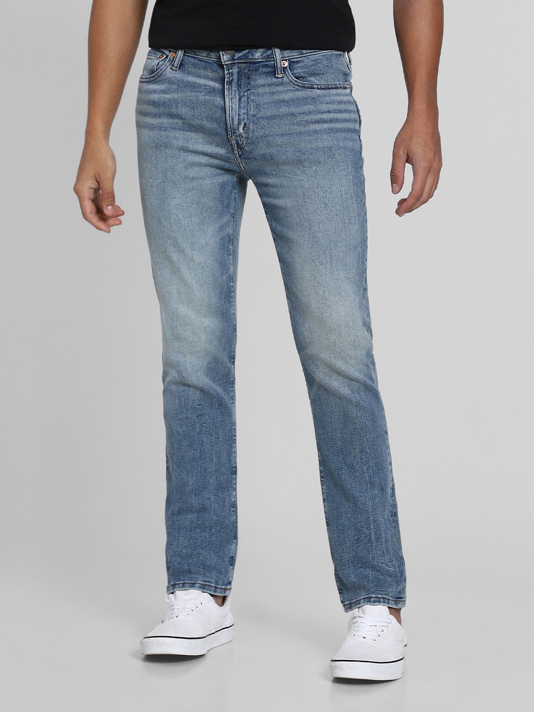 

AMERICAN EAGLE OUTFITTERS Men Light Fade Mid-Rise Jeans, Blue