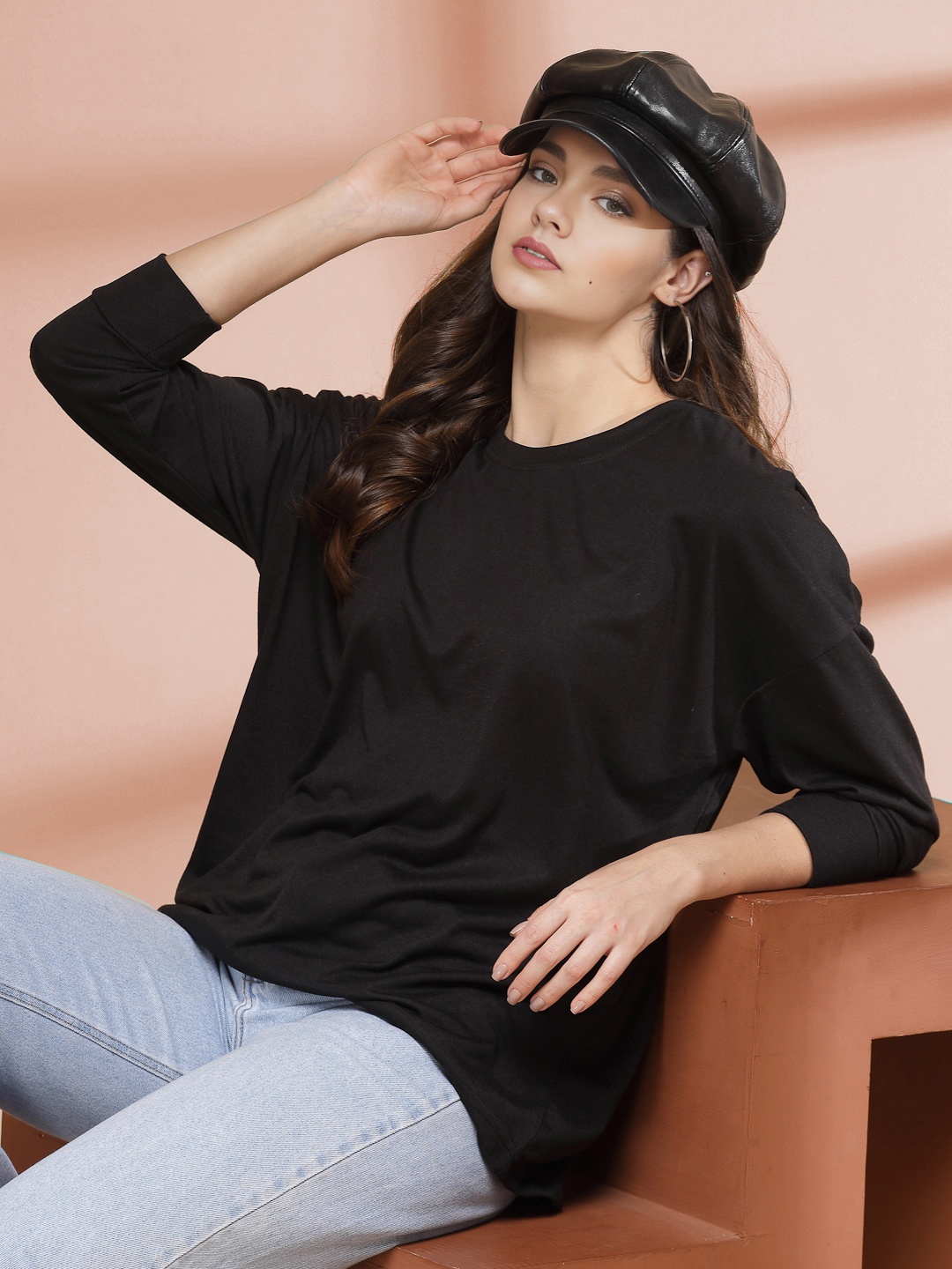 

The Roadster Lifestyle Co Oversized Fit Round Neck Full Sleeve T-Shirt, Black