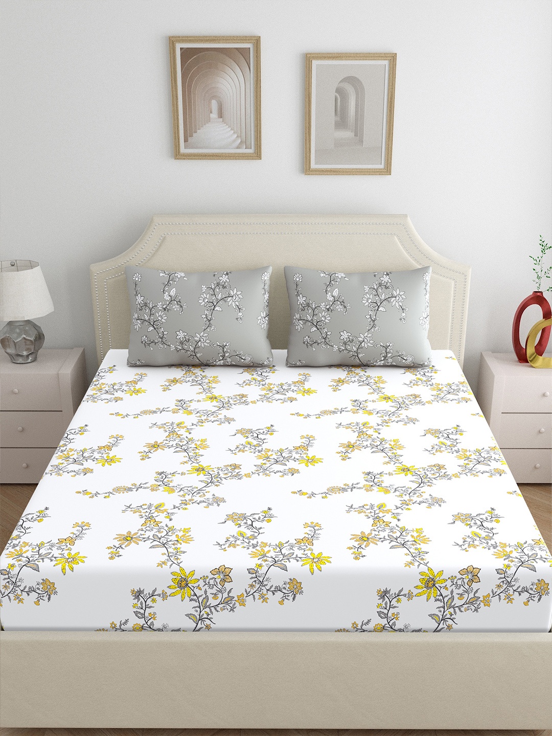 

Home Ecstasy White Pure Cotton Floral 140 TC King Fitted Bedsheet Set 1.98 m X 1.83 m