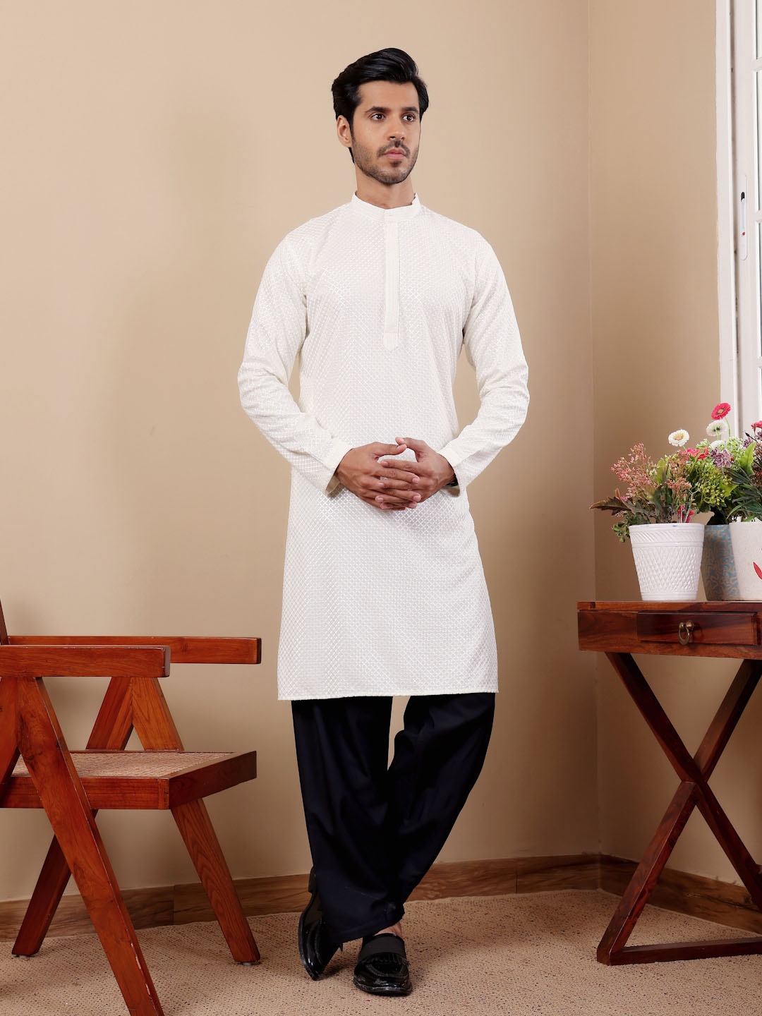 

Rawayi Geometric Embroidered Regular Straight Kurta, White