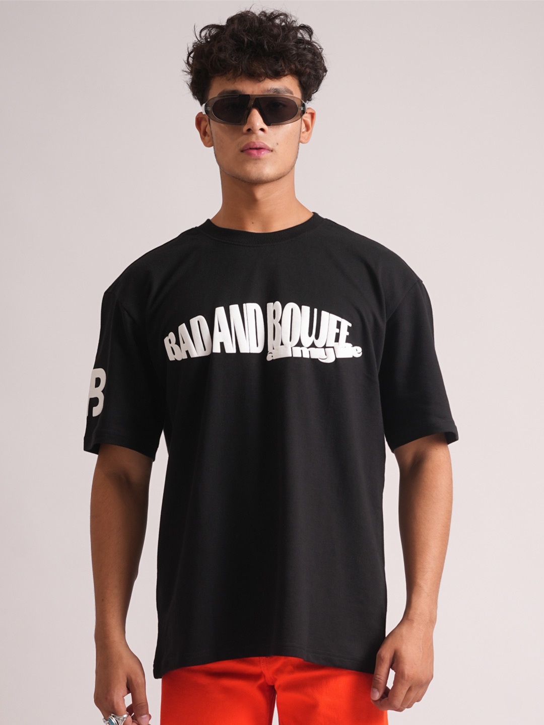 Bad and Boujee Men Typography Printed Drop-Shoulder Sleeves T-shirt, Black