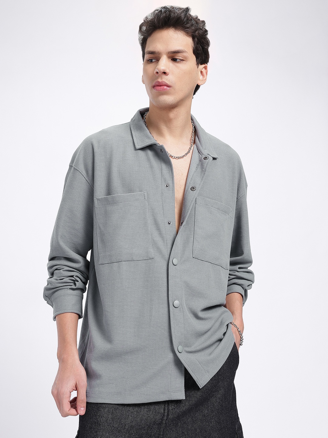 

glitchez Iconic Interlocks Drop-Shoulder Sleeves Casual Shirt, Grey