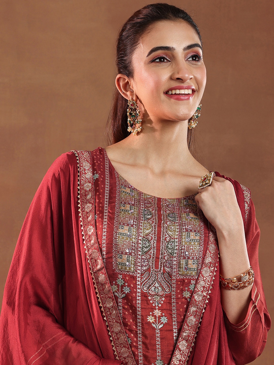 

Libas Floral Embroidered Gotta Patti Straight Kurta with Trousers & Dupatta, Rust