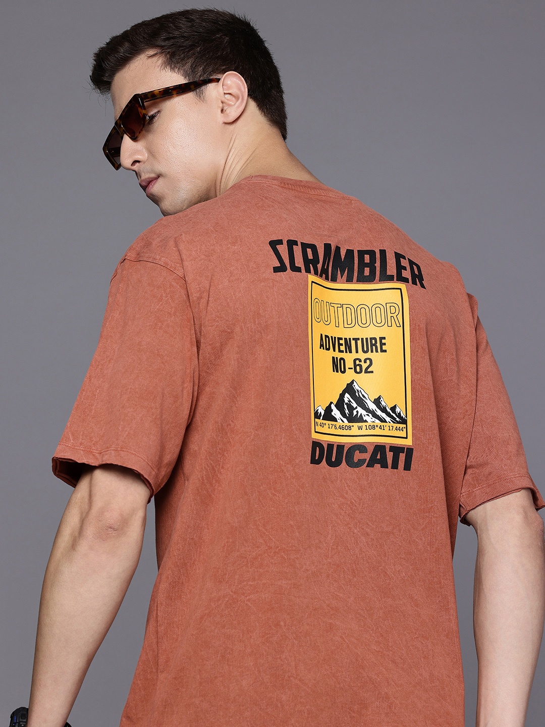 

Ducati Graphic Printed Drop-Shoulder Sleeves Pure Cotton T-shirt, Rust