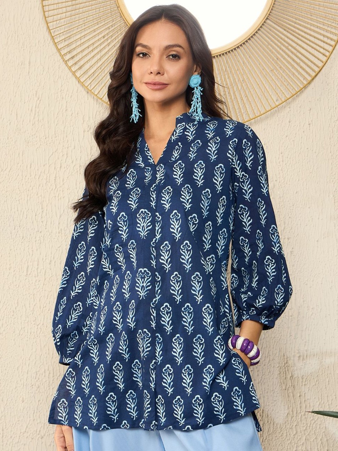 

AHIKA Women Floral Printed Mandarin Collar Top, Blue