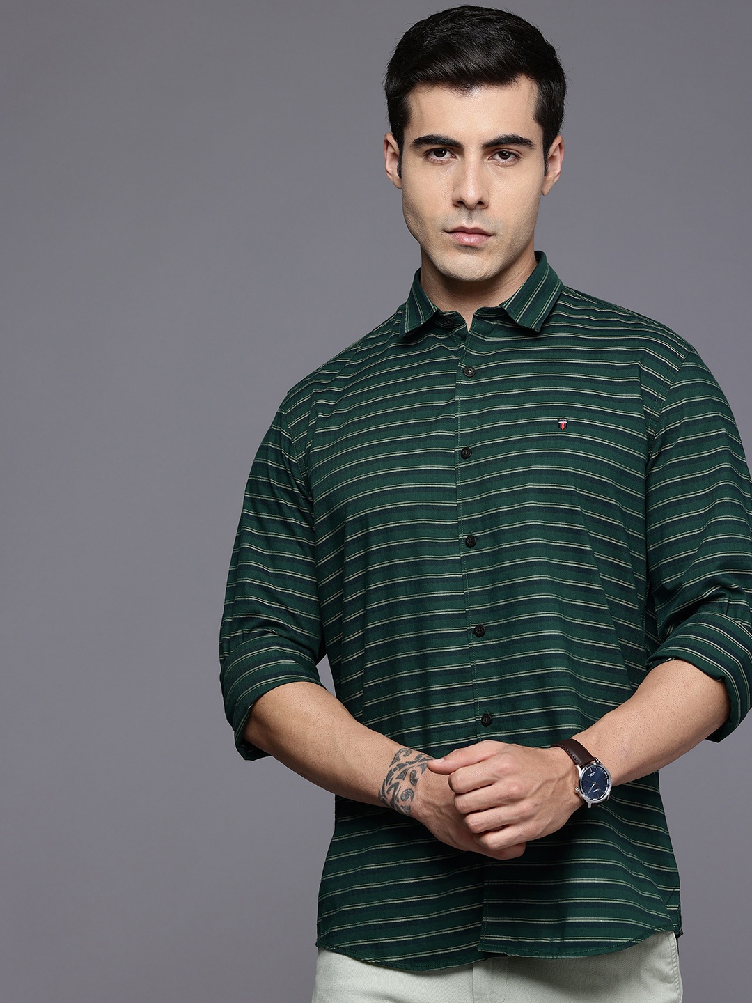 

Louis Philippe Sport Slim Fit Horizontal Stripes Pure Cotton Casual Shirt, Green