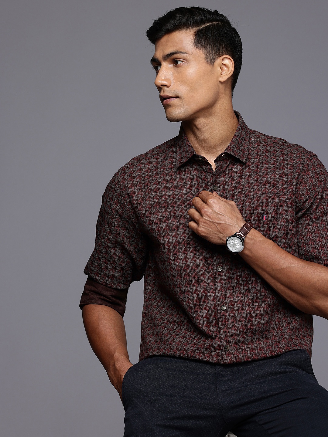 

Louis Philippe Sport Pure Cotton Slim Fit Opaque Printed Casual Shirt, Brown