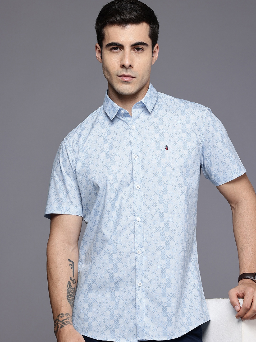 

Louis Philippe Sport Pure Cotton Slim Fit Ethnic Motifs Printed Casual Shirt, Blue