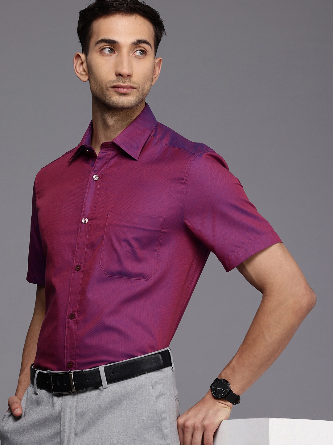 

Louis Philippe Classic Fit Textured Pure Cotton Formal Shirt, Pink