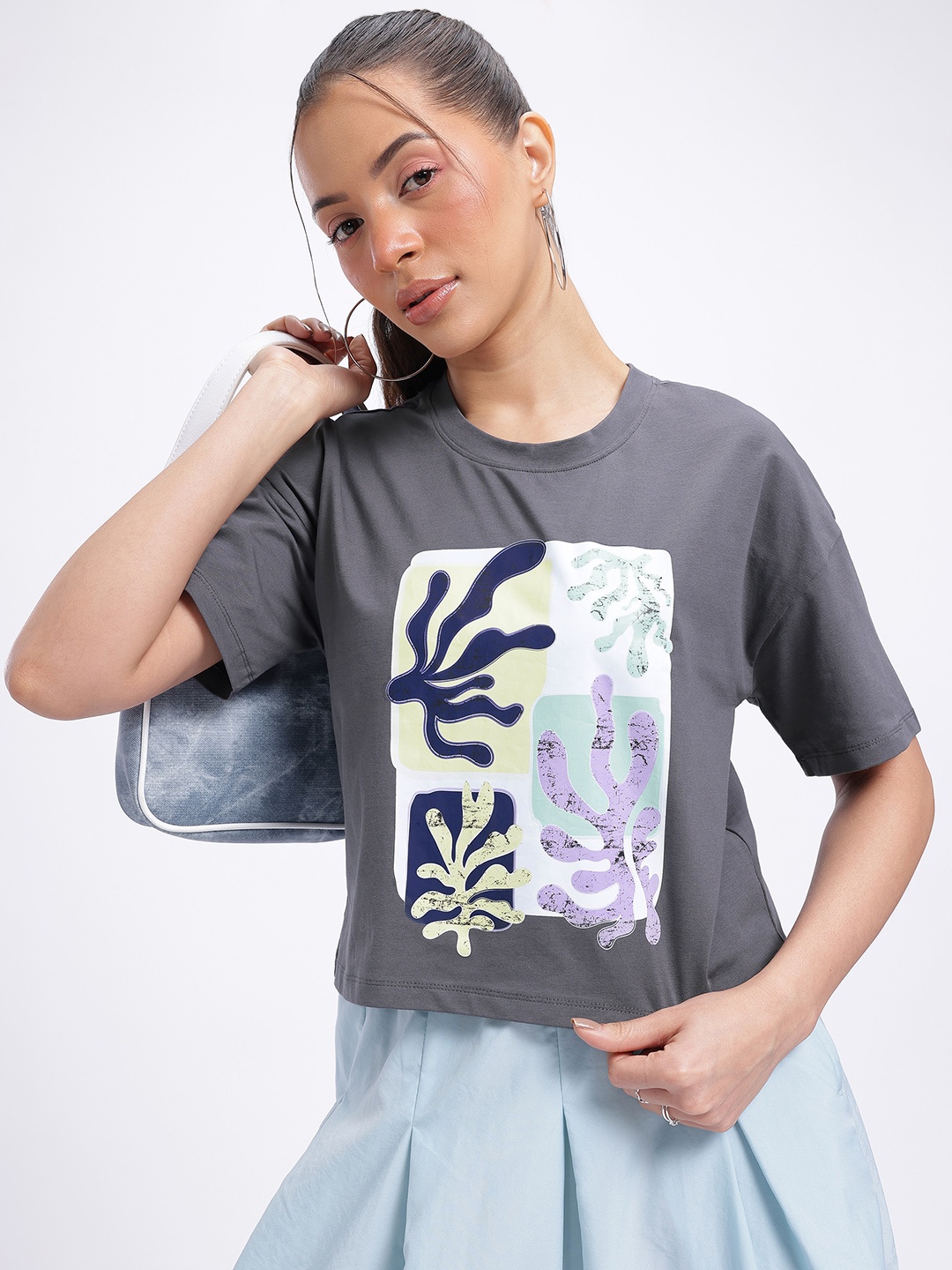 

glitchez Nomadic Graphics Print Drop-Shoulder Sleeves Boxy Fit Crop T-shirt, Grey