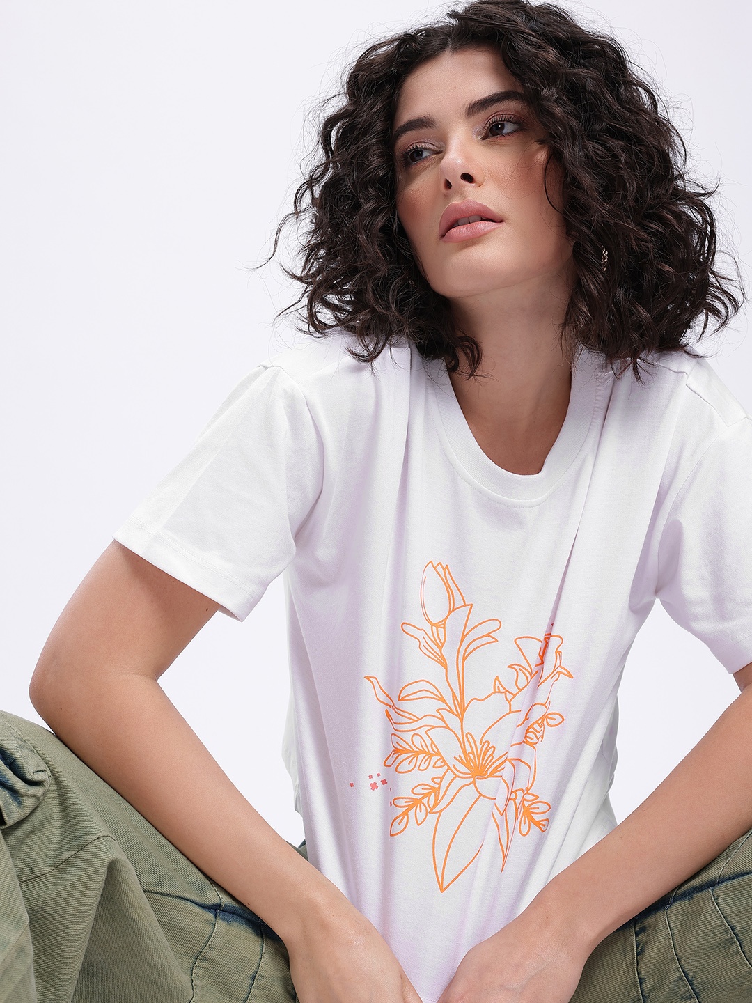 

glitchez Dainty Sketch Florals Boxy Crop T-shirt, White