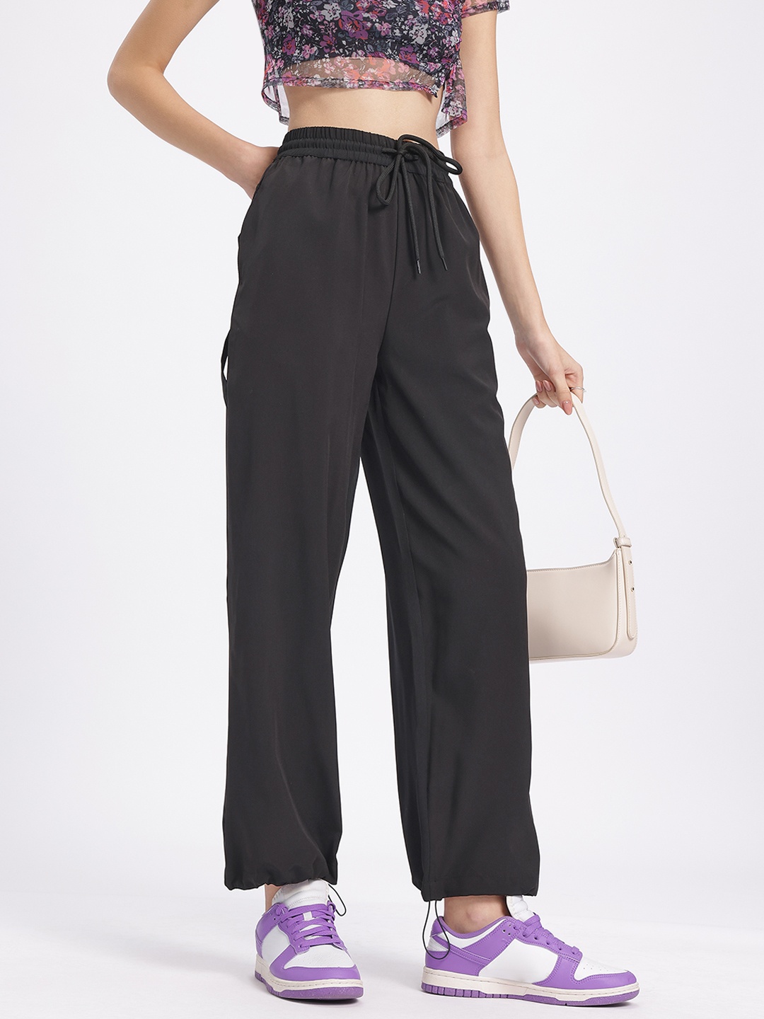 

glitchez Women Pull & Play Toggle Trouser, Black