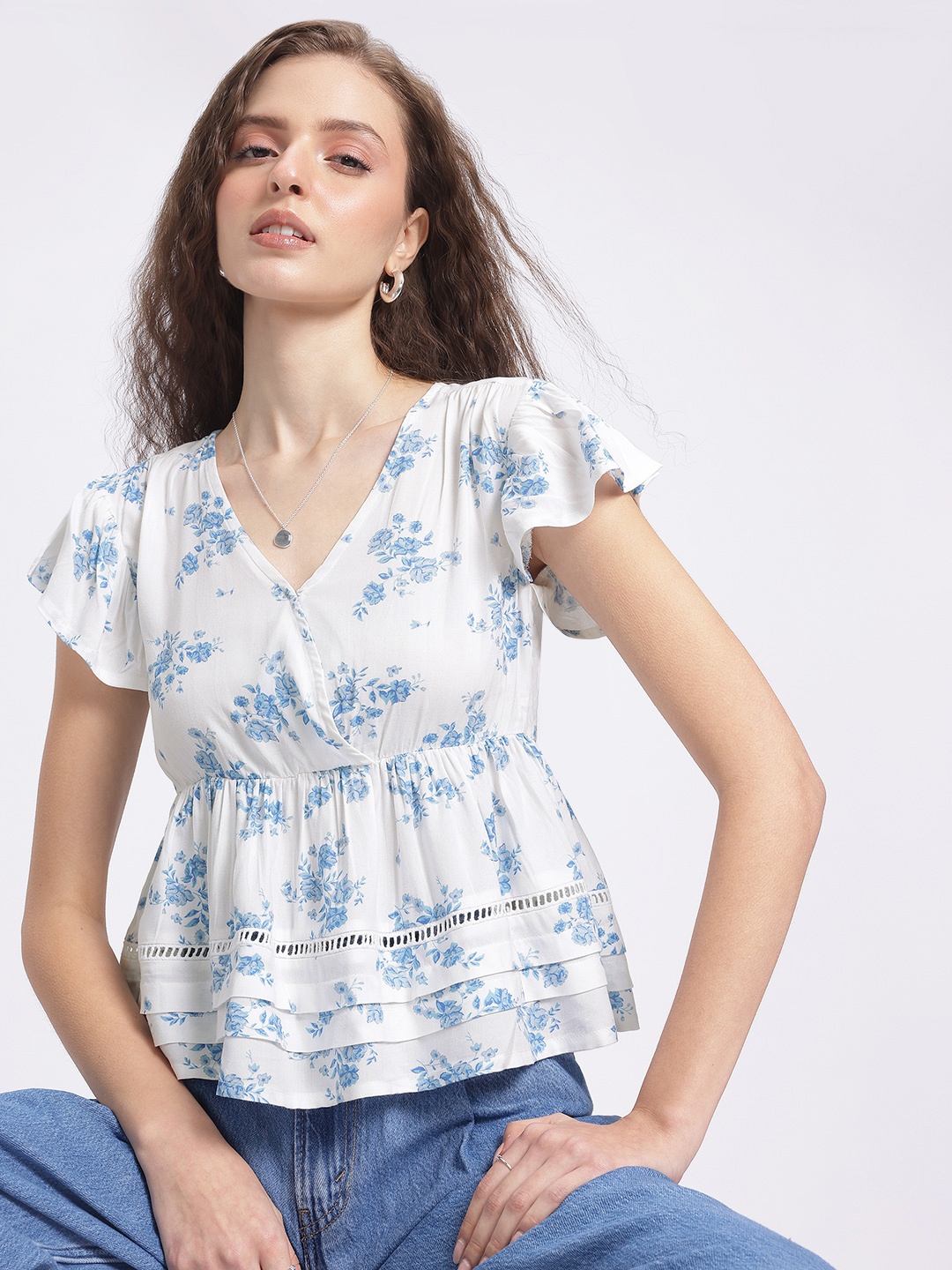 

glitchez Eternal Garden Lace Cinched Waist Breezy Top, White