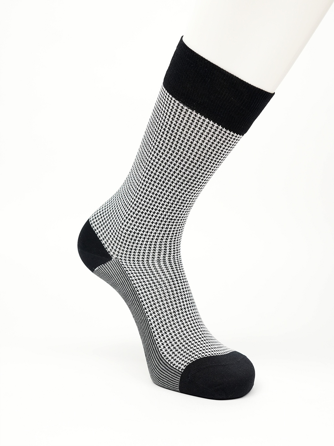 

Theater Men Patterned Cotton Calf Length Socks, Black