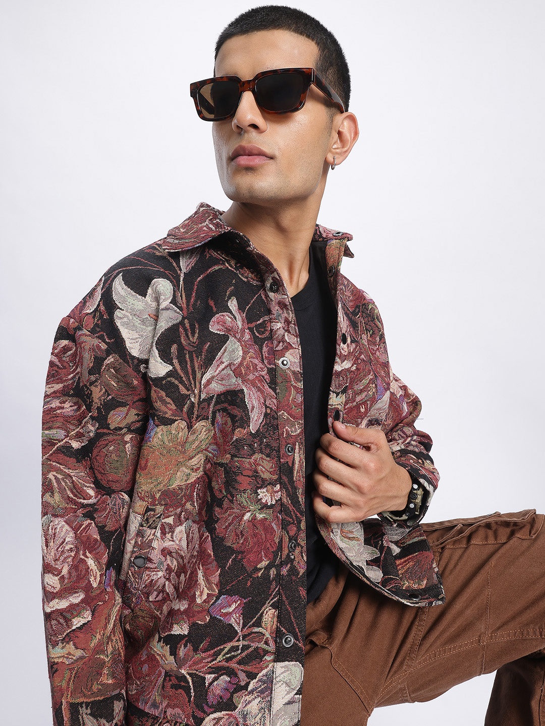 

glitchez Vintage Vibes Floral Embroidered Jacket, Black