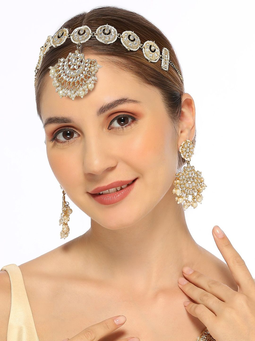 

Anouk Kundan-Studded Jewellery Set, Gold
