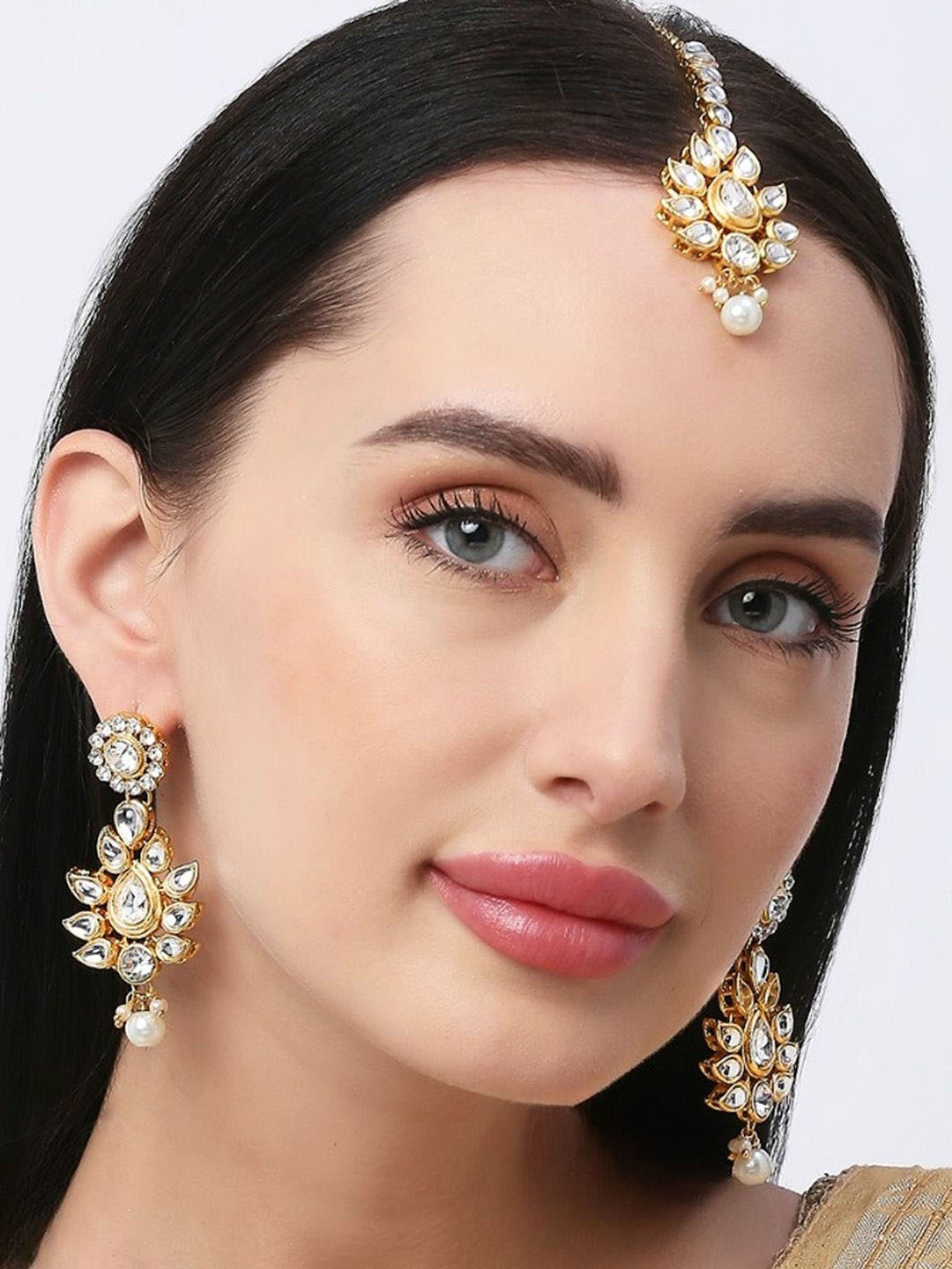 

Anouk Kundan-Studded & Beaded Jewellery Set, Gold