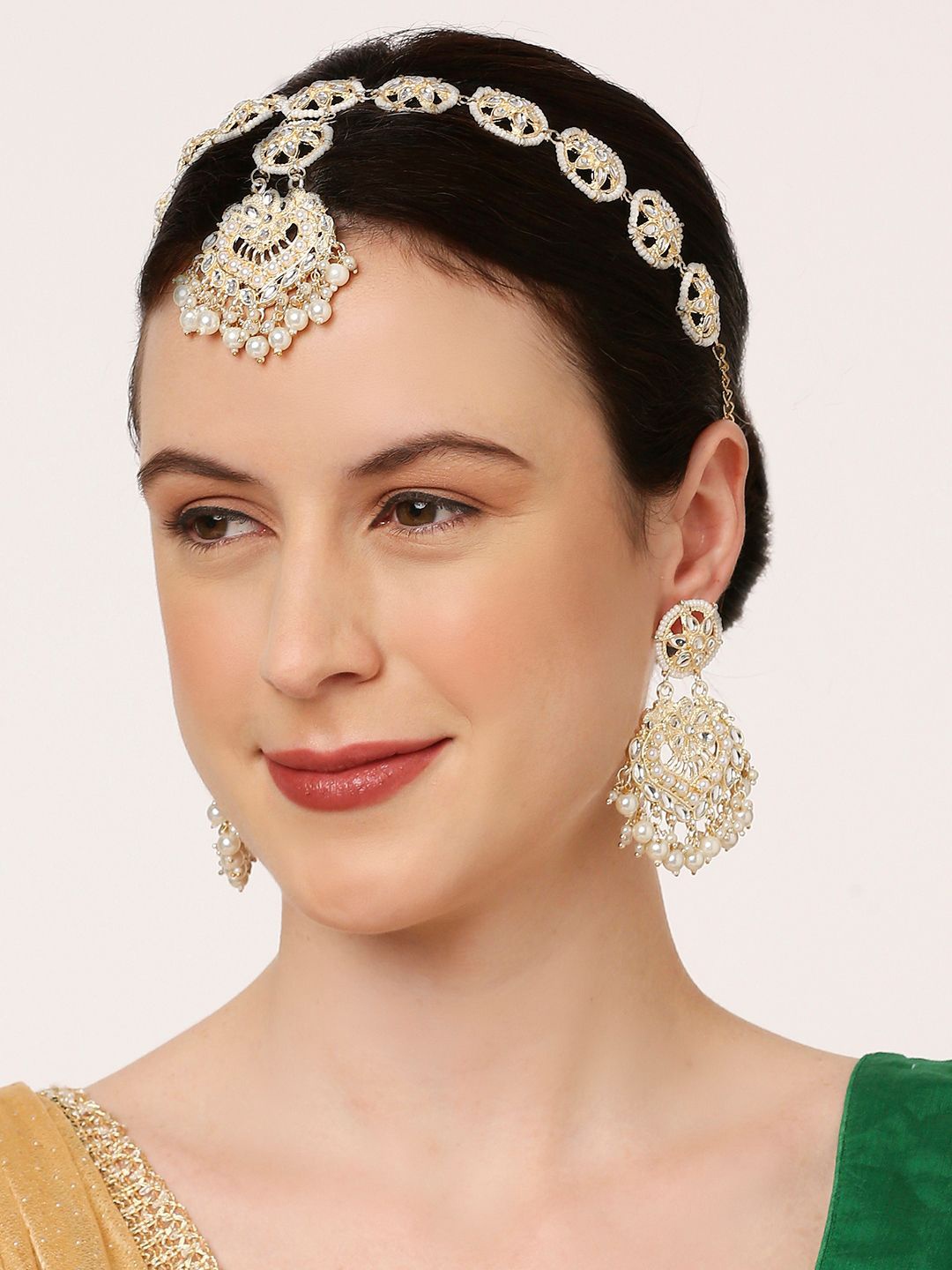 

Anouk Kundan-Studded & Beaded Jewellery Set, Gold