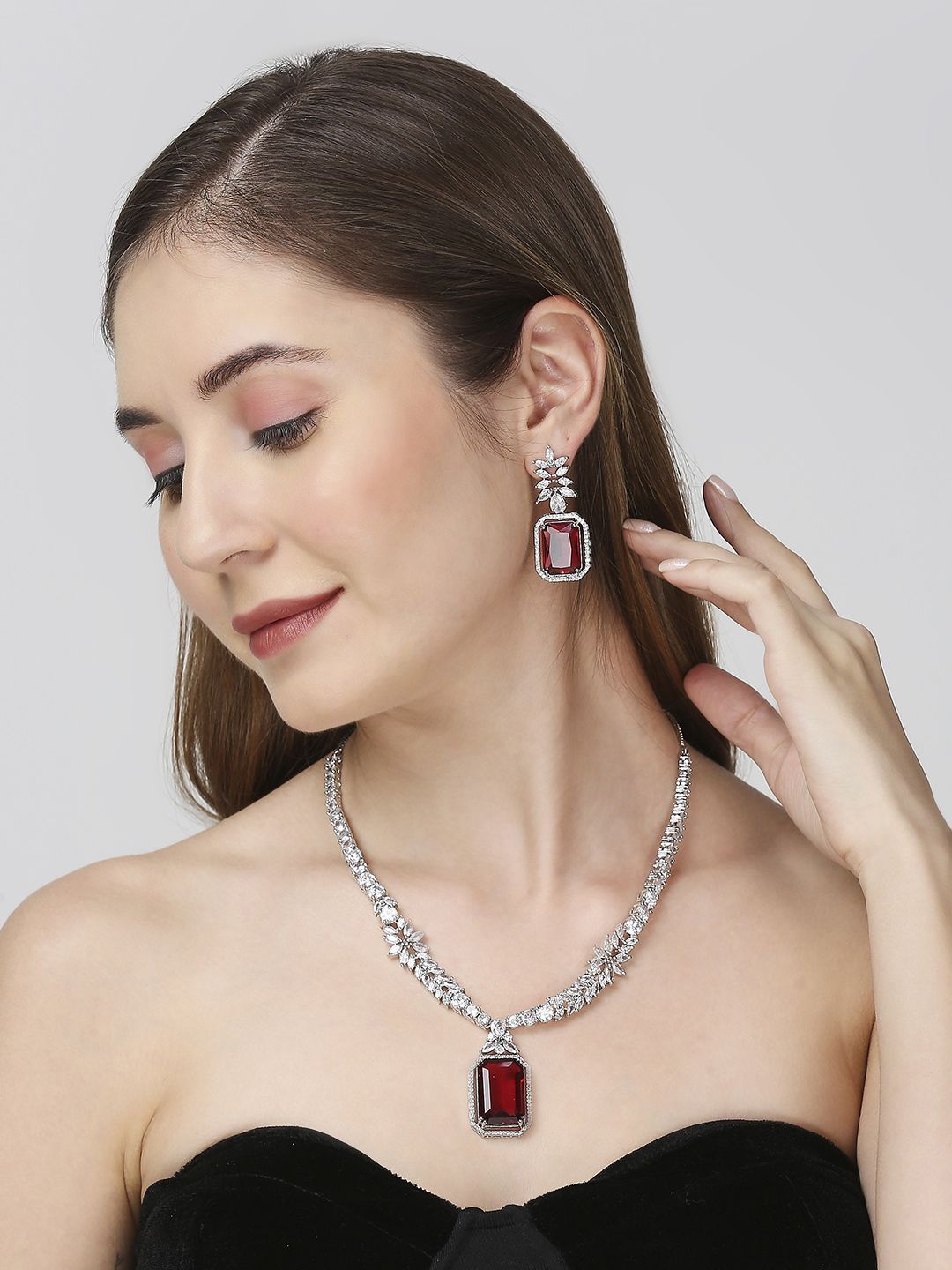 

Anouk Silver Plated American Diamond Studded Jewellery Set