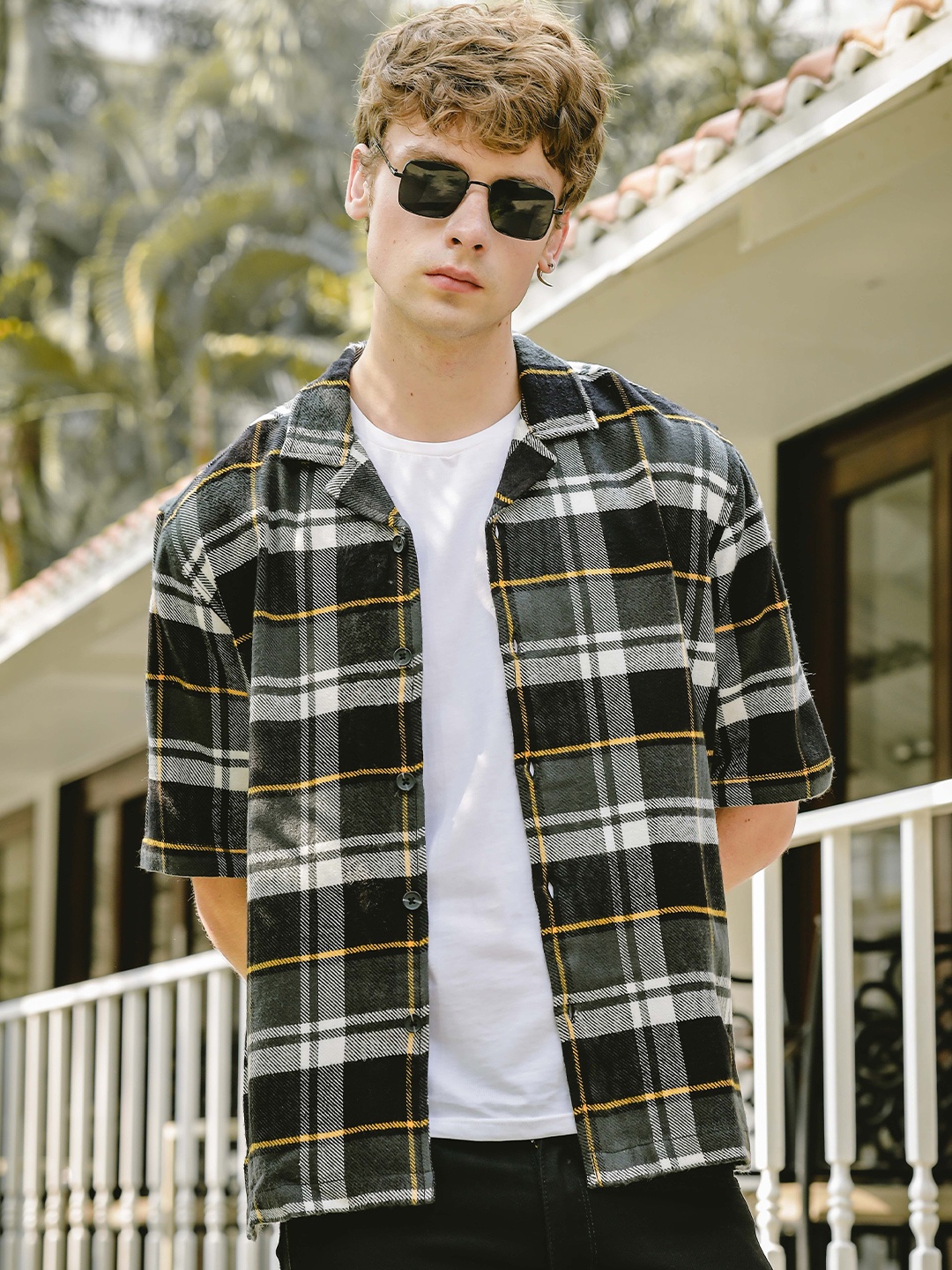 

HERE&NOW Men Cuban Collar Checked Relaxed Fit Casual Shirt, Black