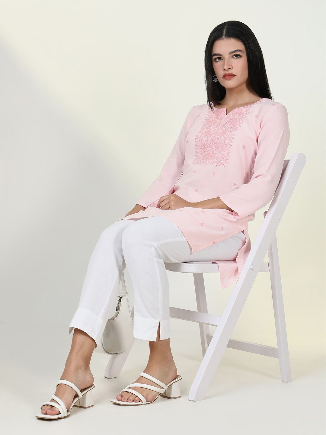 

SHOWOFF Women Embroidered Thread Work Kurti, Pink