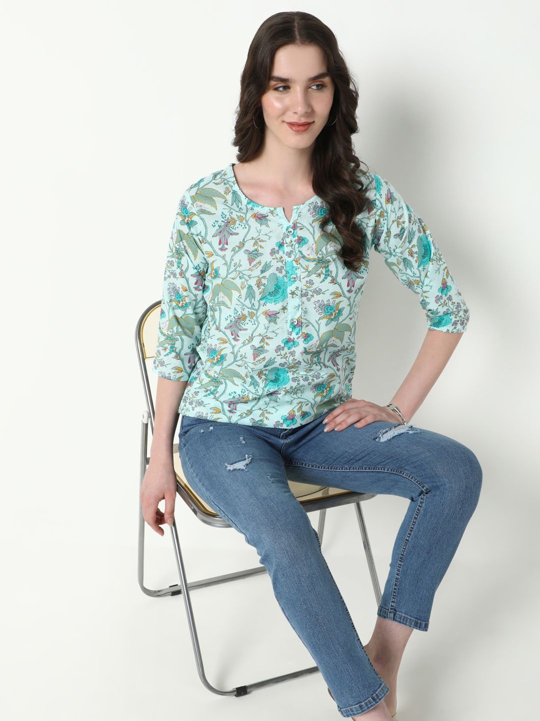 

SHOWOFF Women Round Neck Floral Printed Kurti, Green