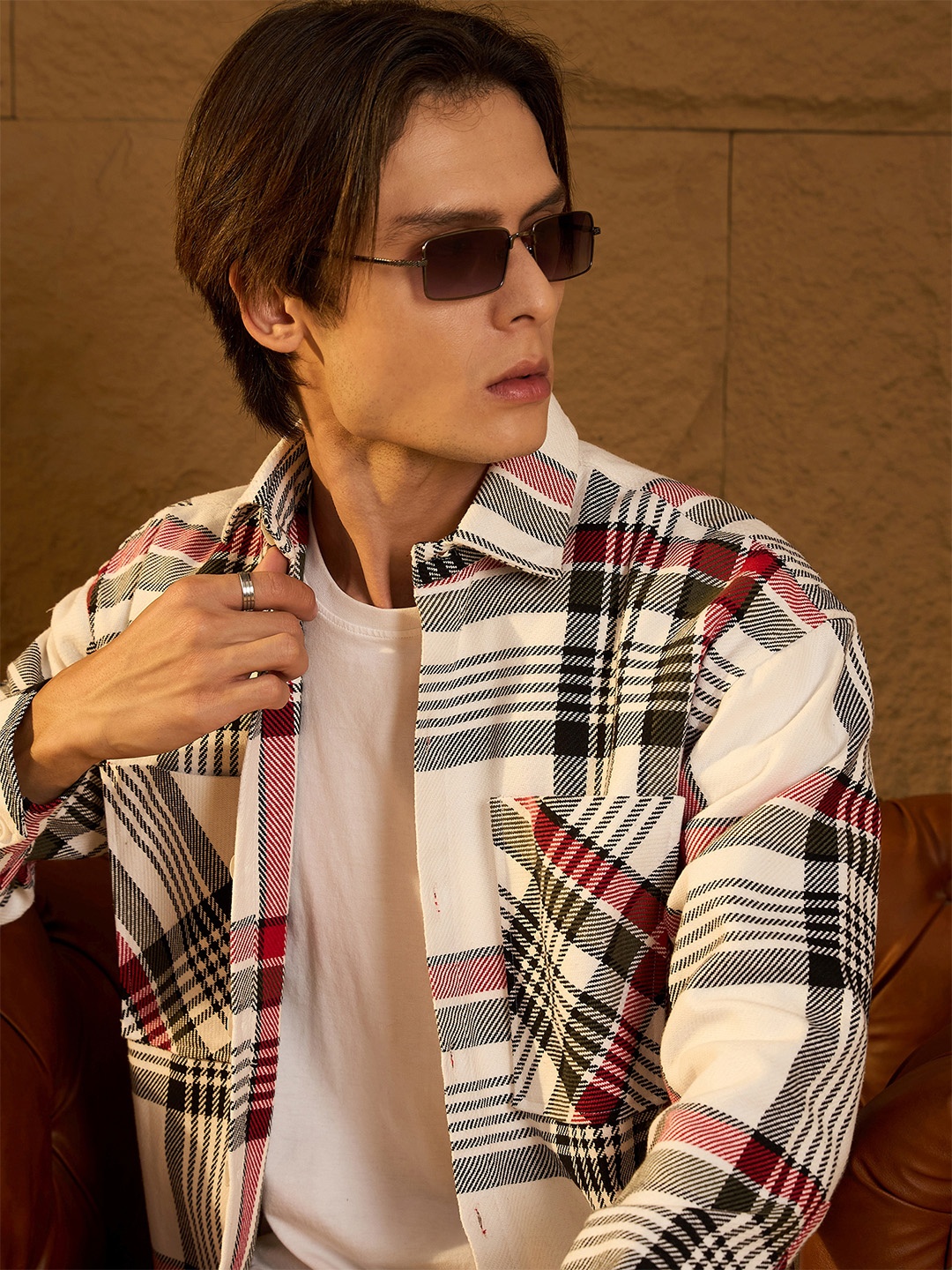 

DENNISON Men Double Pocket Drop Shoulder Oversized Cotton Checked Shacket, White