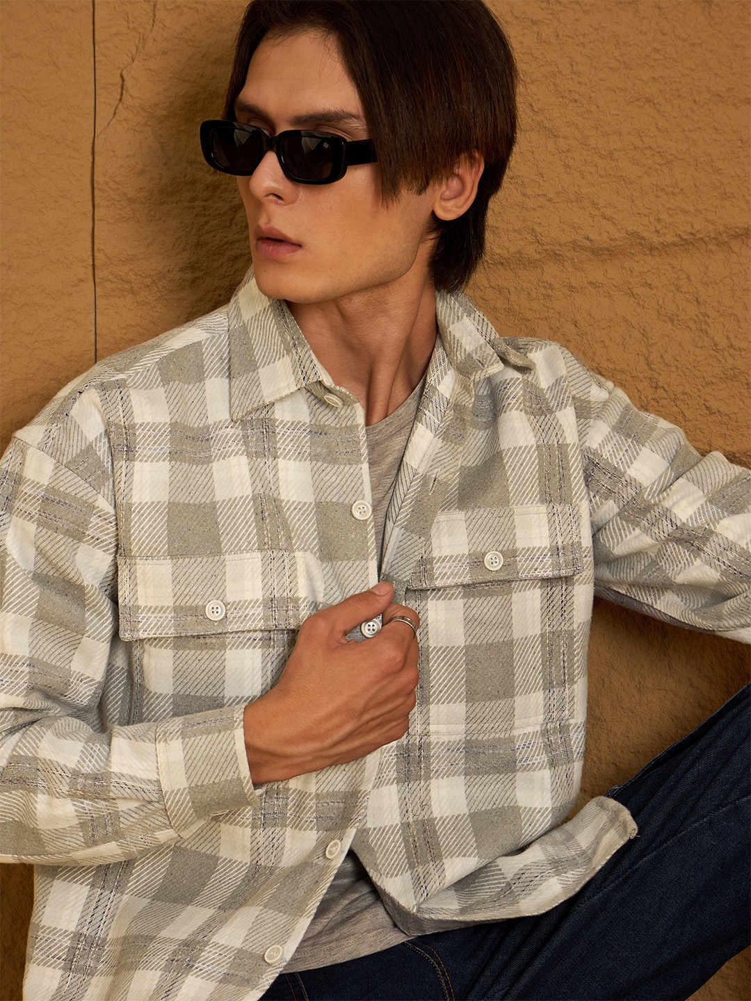 

DENNISON Men Double Pocket Drop Shoulder Oversized Cotton Checked Shacket, Grey