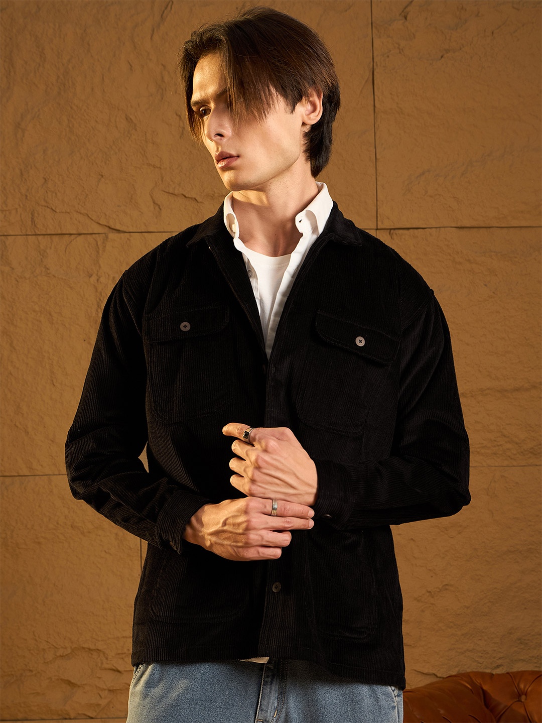

DENNISON Men Four Pocket Drop Shoulder Oversized Corduroy Shacket, Black