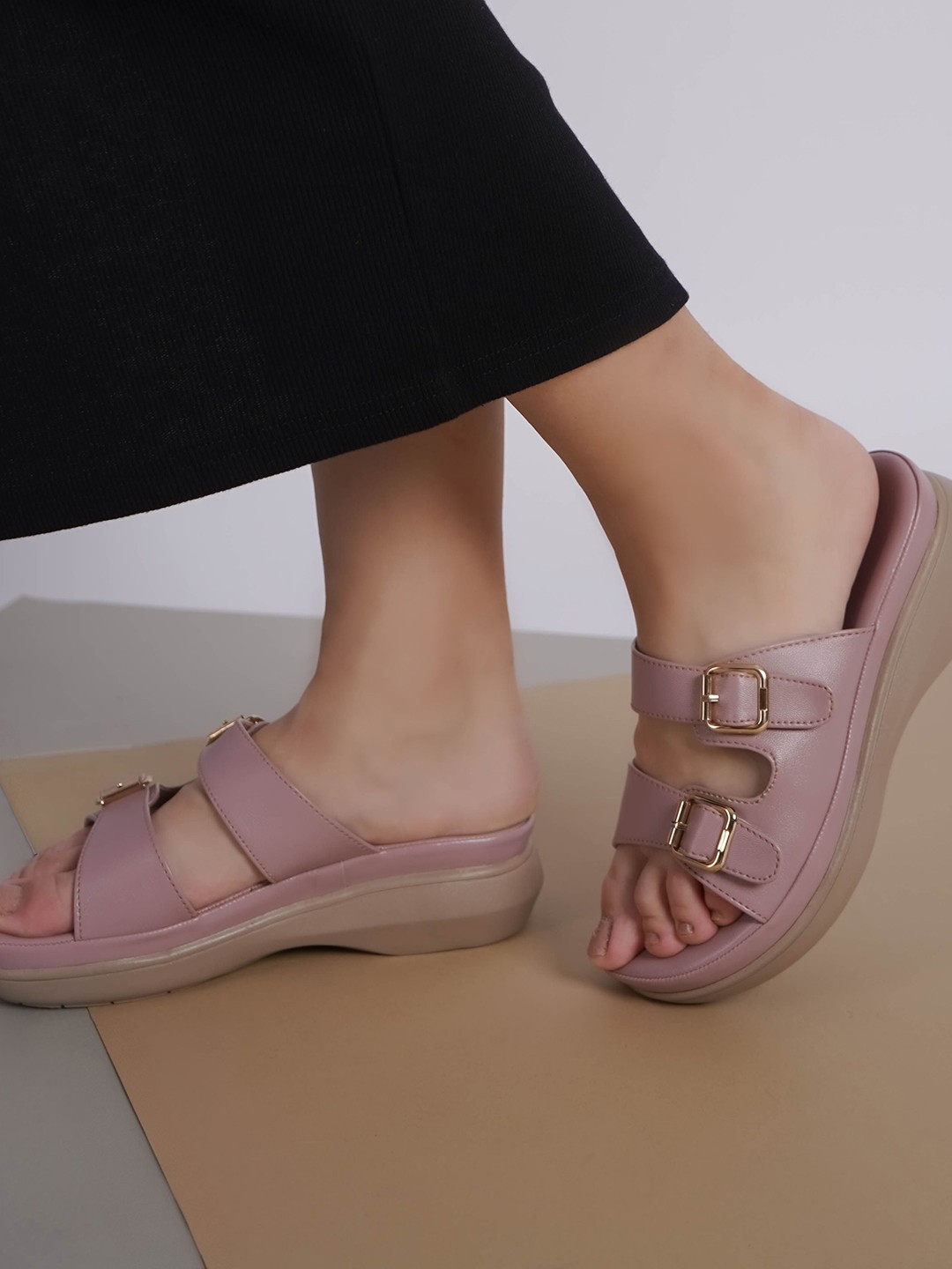 

Shezone Women Round Toe Wedge Sandals, Peach