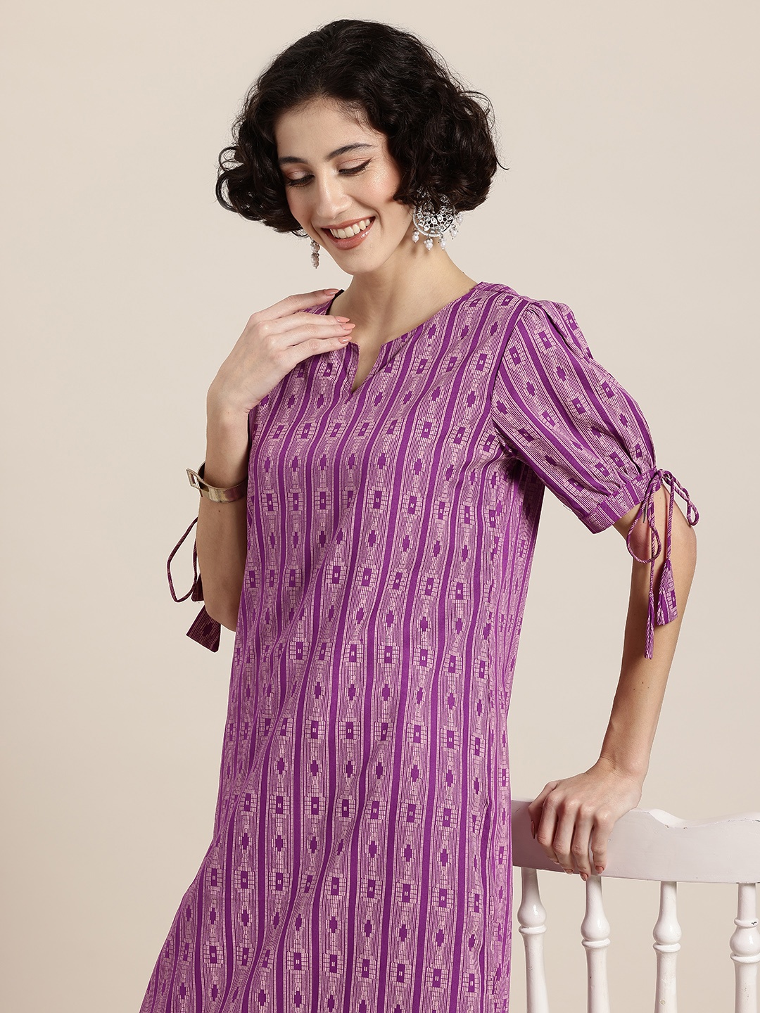 

HERE&NOW Geometric Printed Puff Sleeves Kurta, Purple