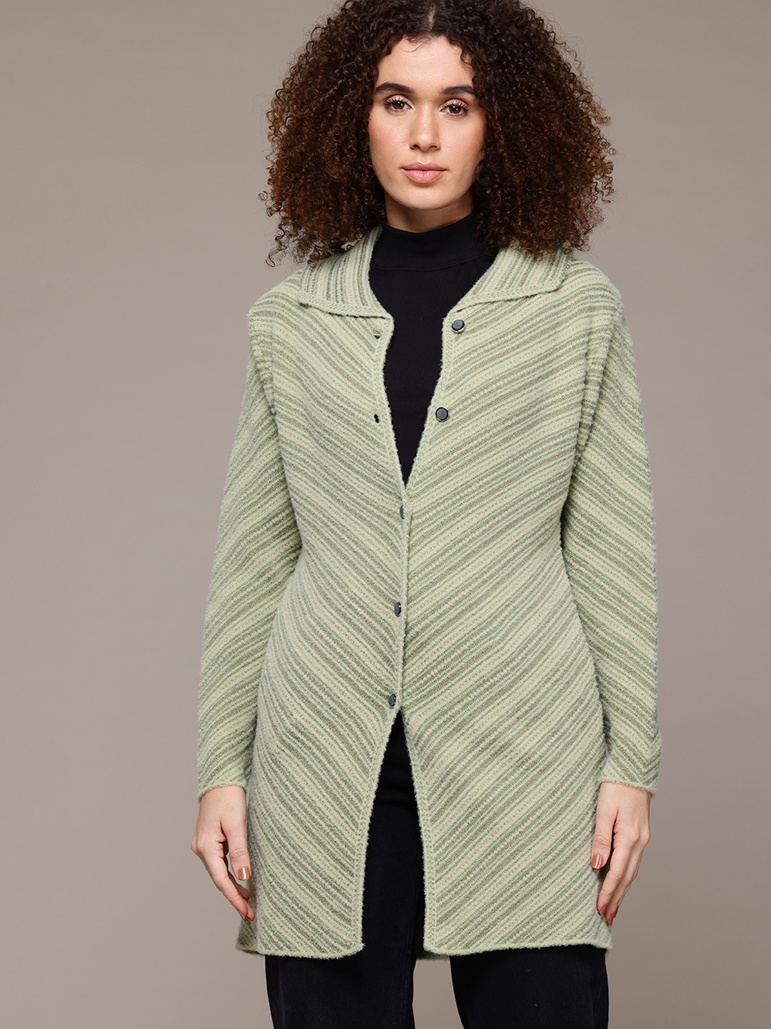 

The Roadster Lifestyle Co. Chevron Printed Woollen Longline Cardigan, Green