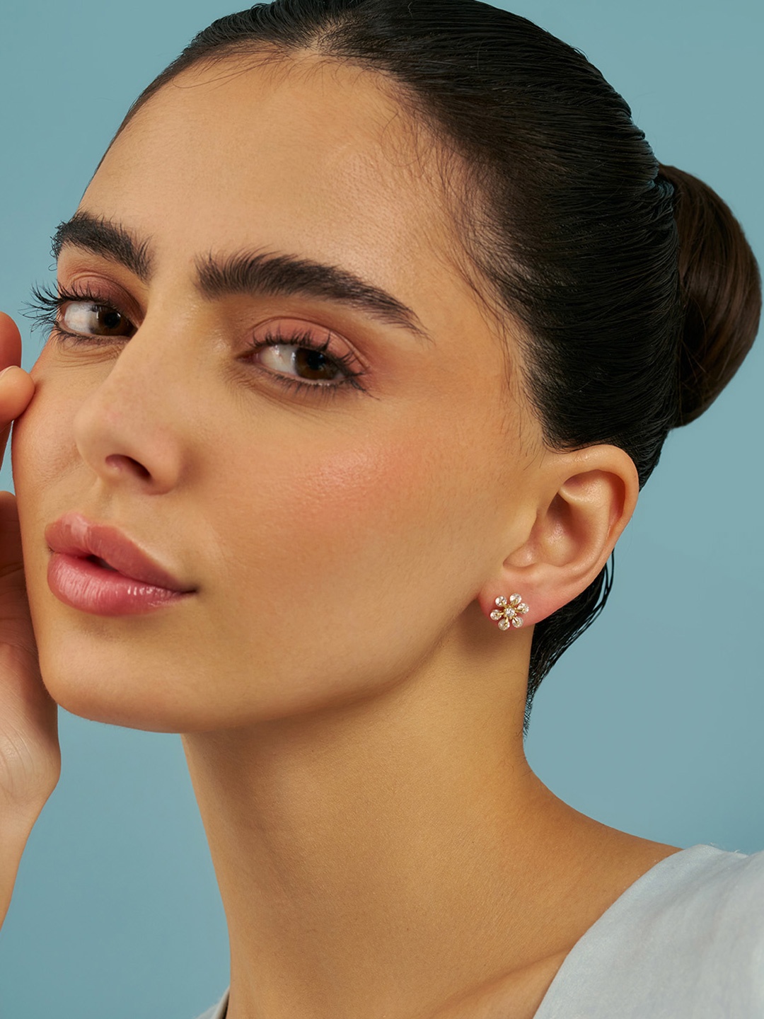 

Kushal's Fashion Jewellery Sterling Silver Zircon Gold-Plated Studs