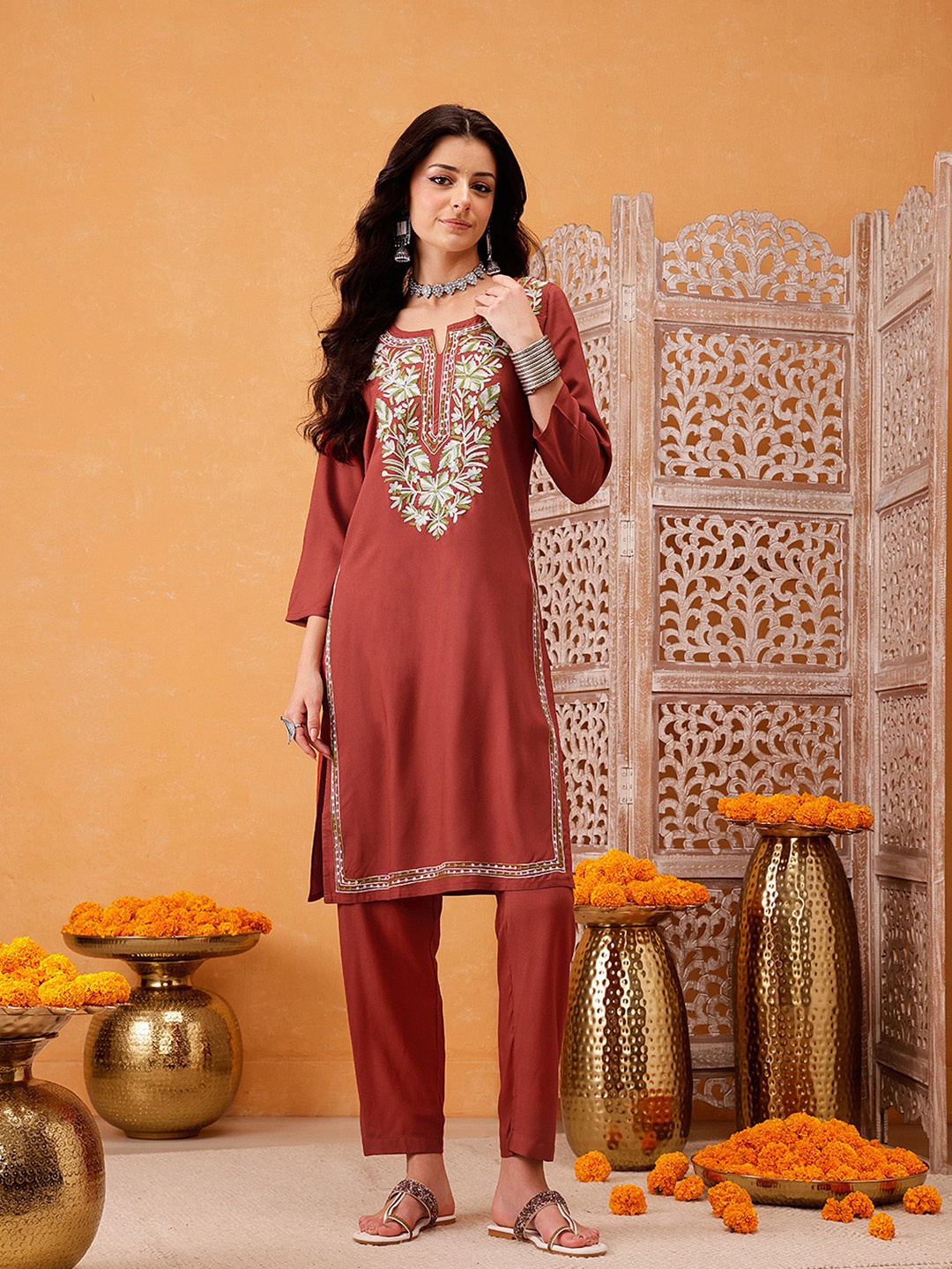 

QAZMI Humaira Kashmiri Aari Work CoOrd Set, Orange
