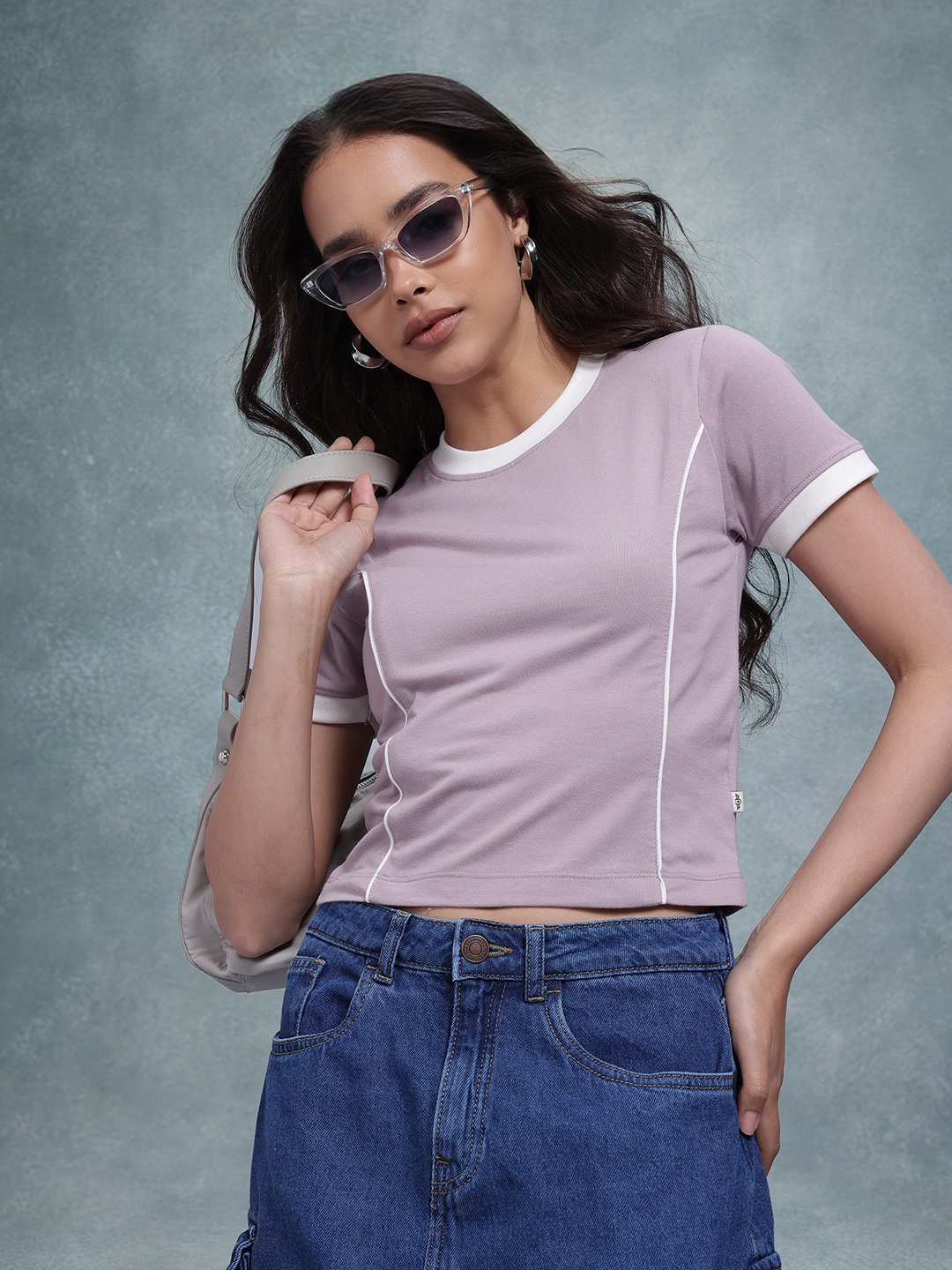 

The Roadster Life Co. Women Contrast Detail T-shirt, Lavender