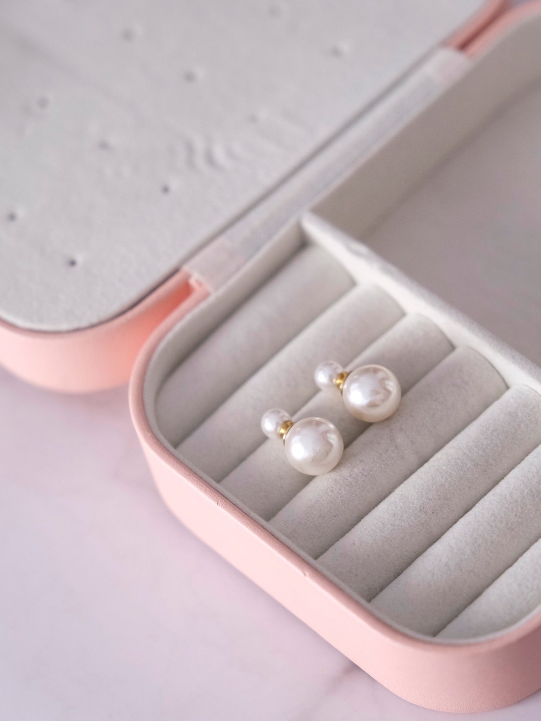 

Anushka Jain Jewellery 925 Sterling Silver Gold-Plated Classic Studs Earrings