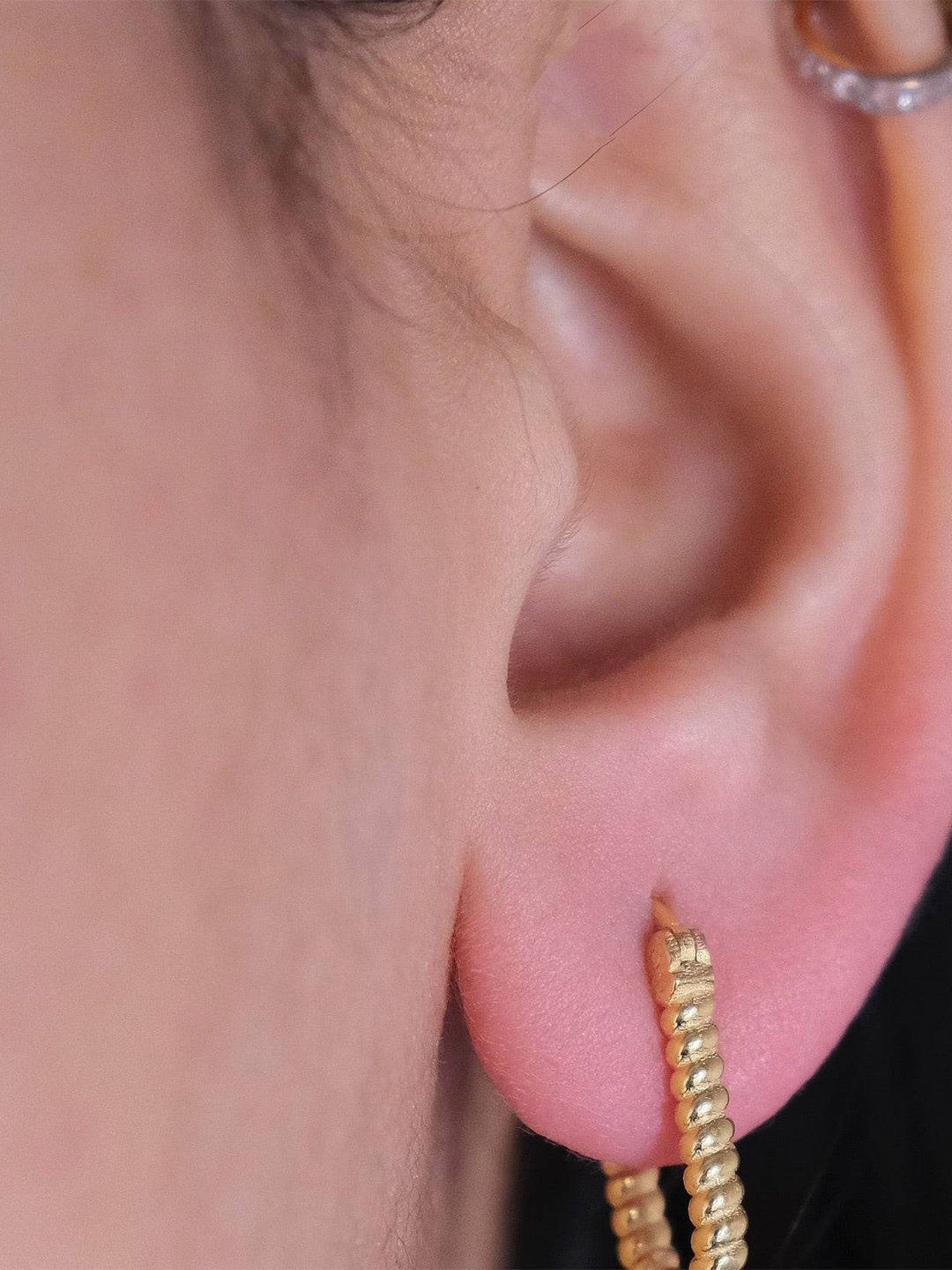 

Anushka Jain Jewellery 925 Sterling Silver Gold Plated Classic Hoop Earrings