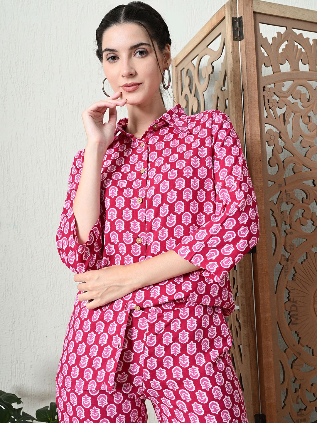 

VIDHANI Floral Printed Shirt Collar Three-Quarter Sleeves Shirt With Palazzo, Pink