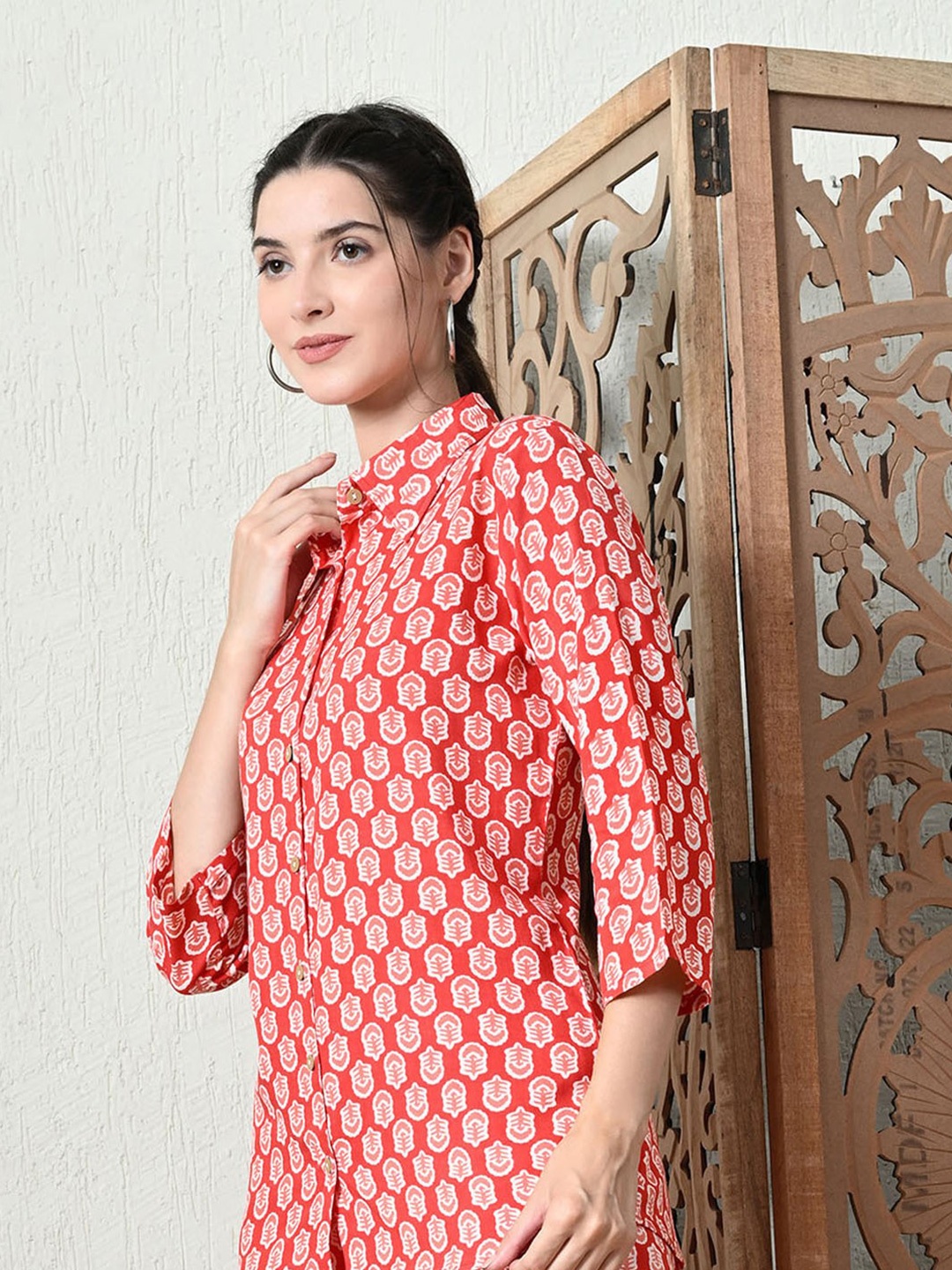 

VIDHANI Floral Printed Shirt Collar Three-Quarter Sleeves Shirt With Palazzo, Red