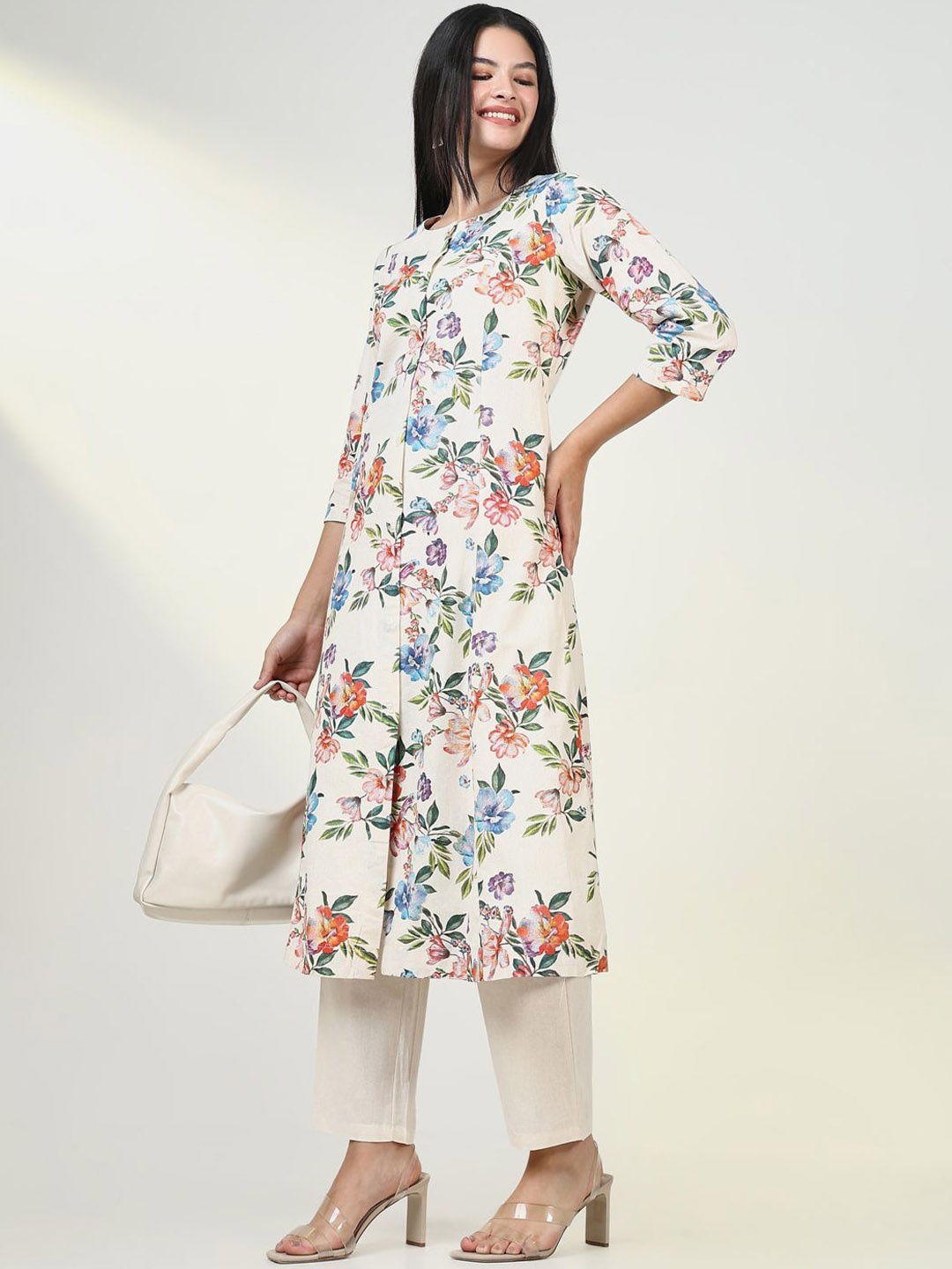 

SHOWOFF Round Neck Floral Printed Panelled A-Line Kurta with Trousers, Cream