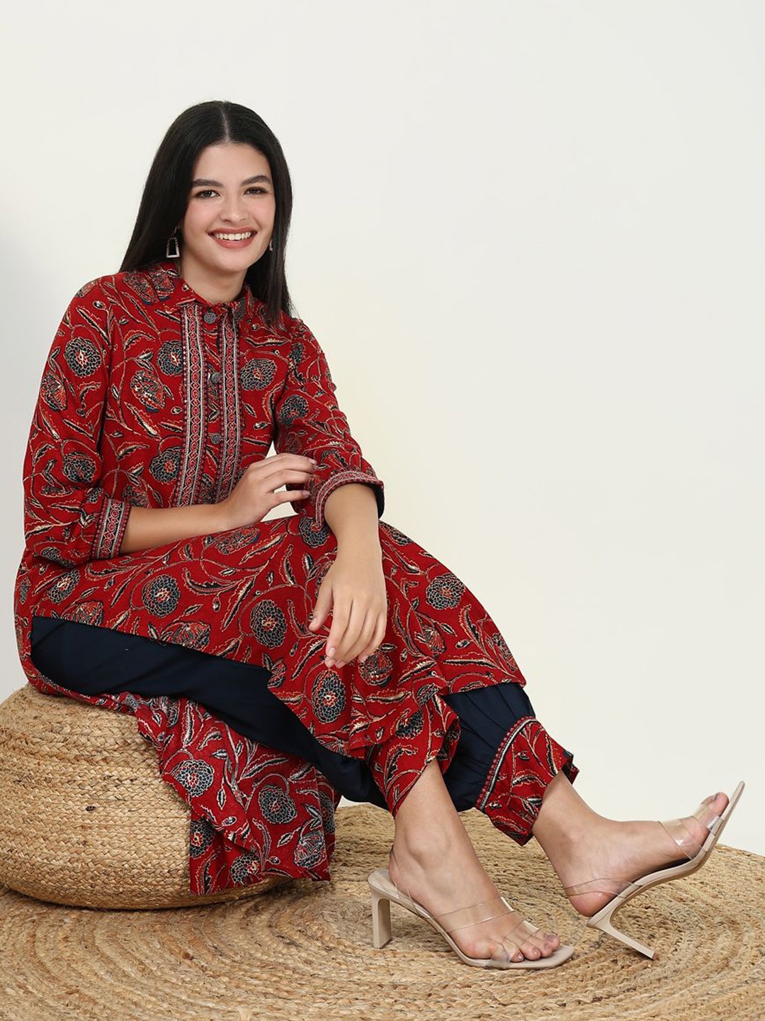 

SHOWOFF Floral Printed Shirt Collar Three-Quarter Sleeves Thread Work Kurta With Patiala, Red