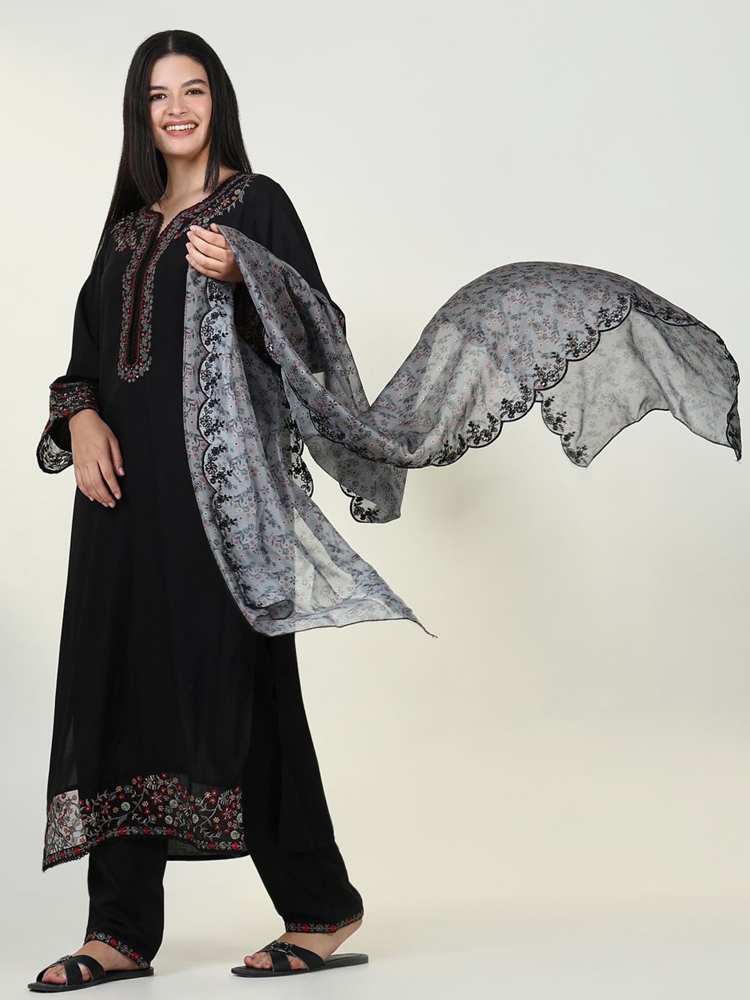 

SHOWOFF Floral Embroidered Thread Work Straight Kurta with Trouser & Dupatta, Black