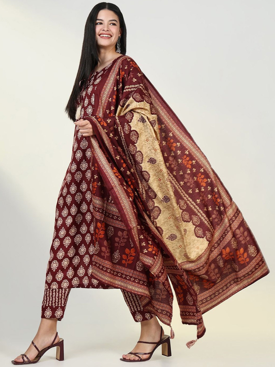 

SHOWOFF Ethnic Motifs Printed Tie-Up Neck Straight Kurta With Trousers & Dupatta, Maroon