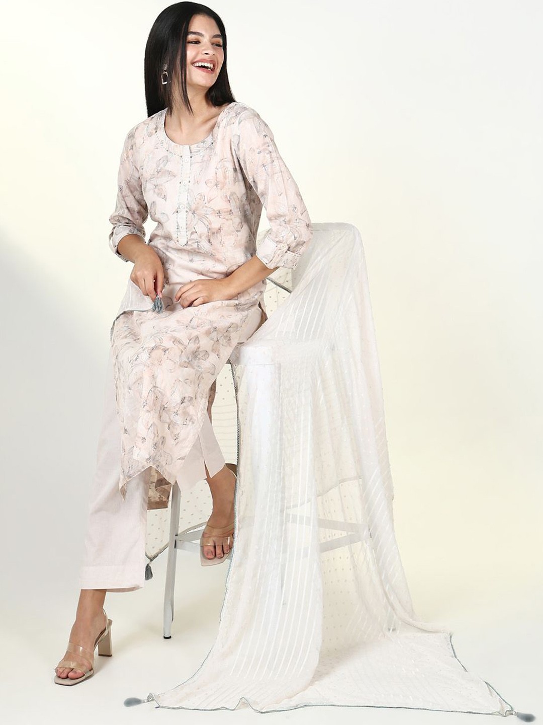 

SHOWOFF Floral Printed Thread Work Straight Kurta With Trousers & Dupatta, Cream
